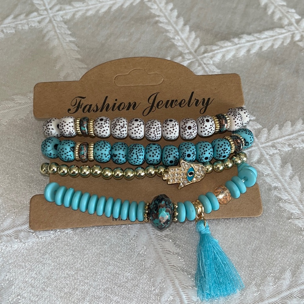 New boho stackable stretch bracelets. (4)